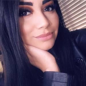 Meet your Posher, Alyna